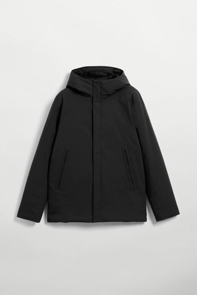 JACKE VHINNER BLACK