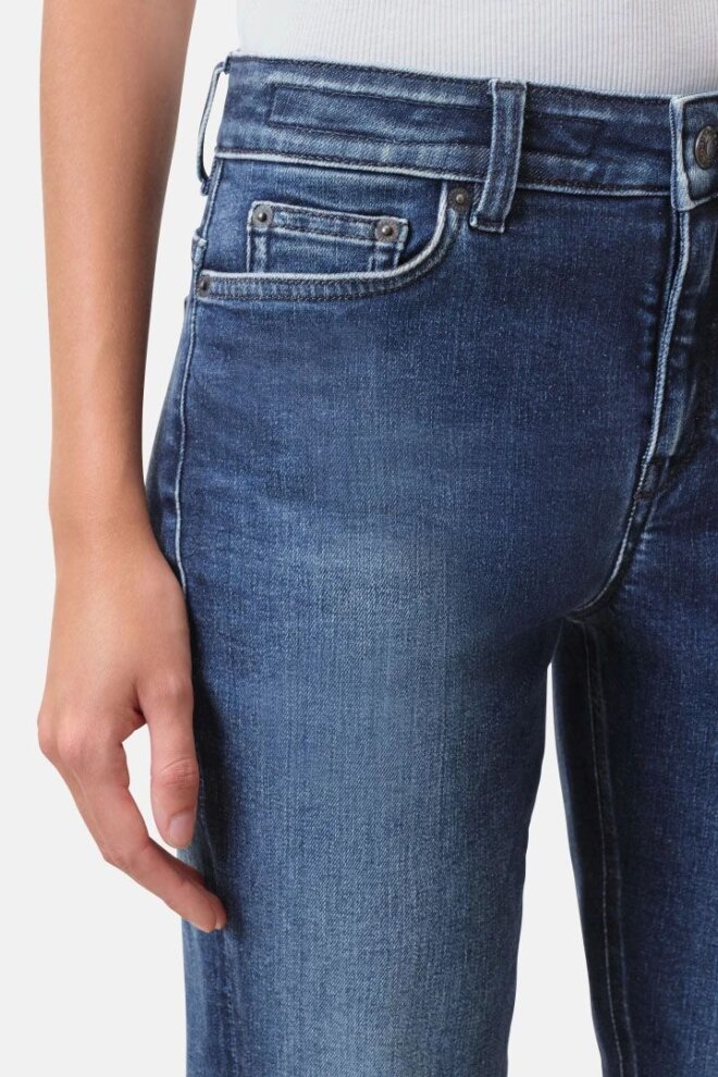 JEANS 260151 NEED 3100