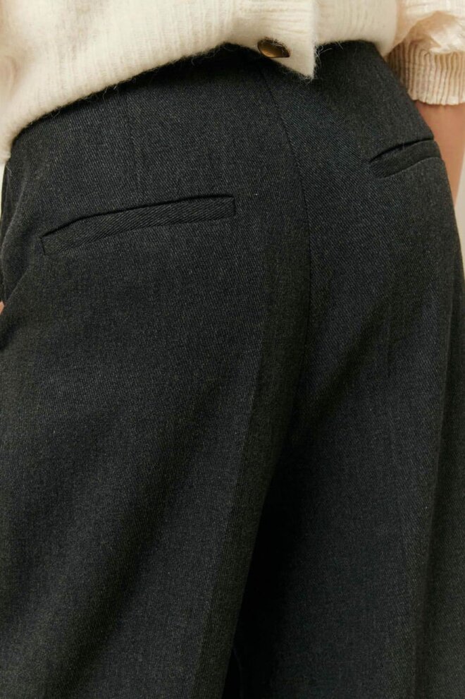 HOSE EMILE DARK GREY