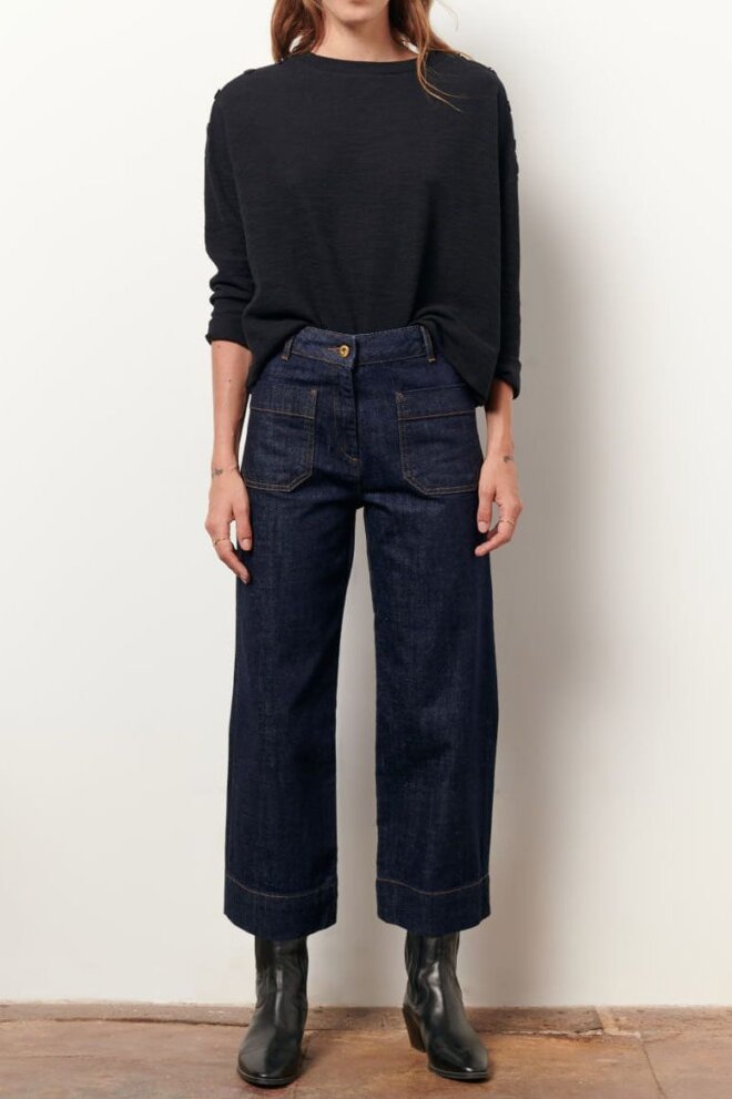 SWEATER AUSTIN TEE BLACK