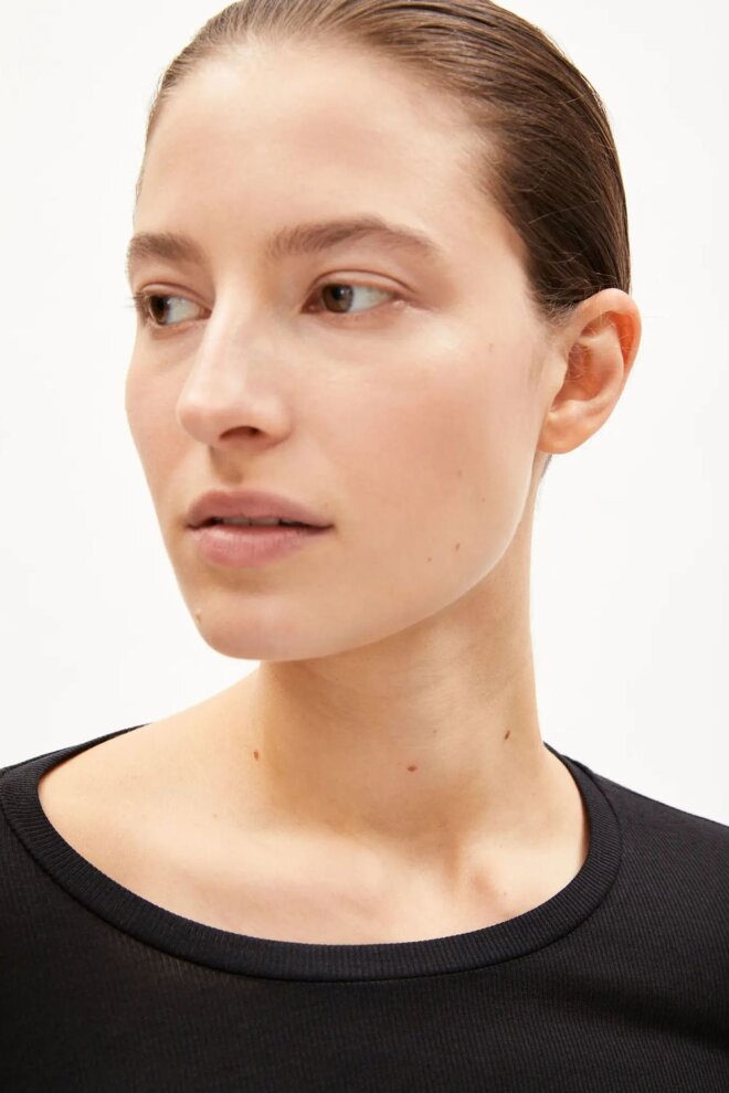 SHIRT 30002700 JAALEAA BLACK