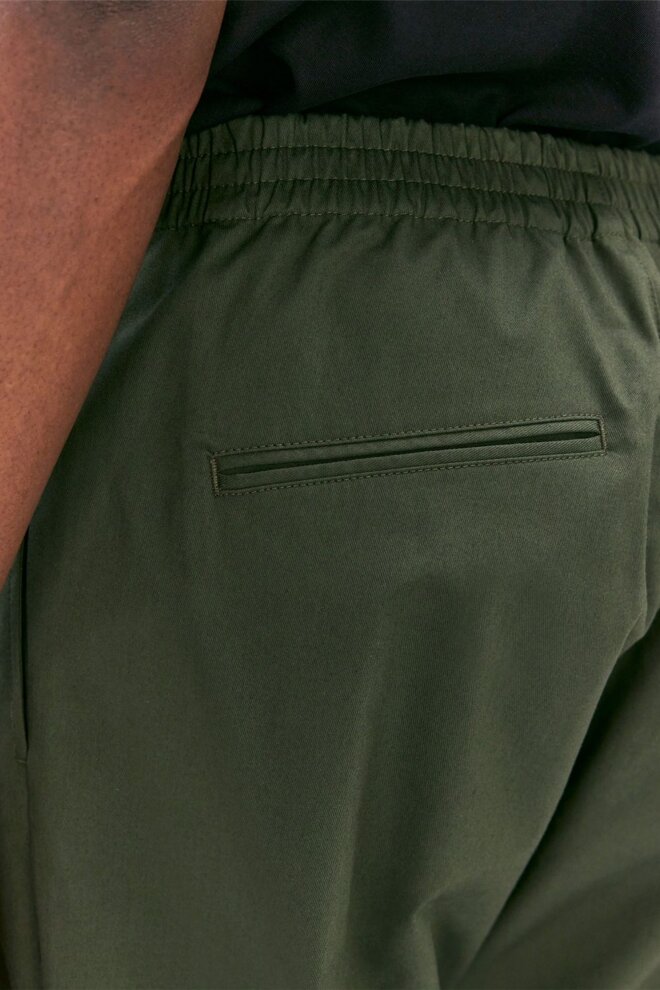 HOSE JOHANSON SHELTER GREEN