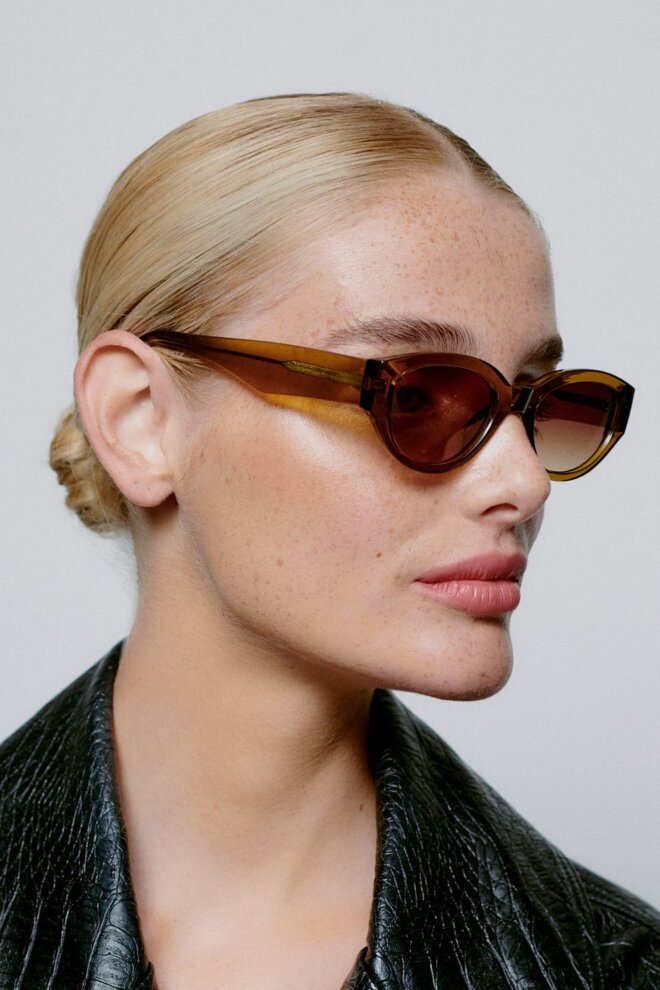 SONNENBRILLE WINNIE SMOKE TRANSPARENT