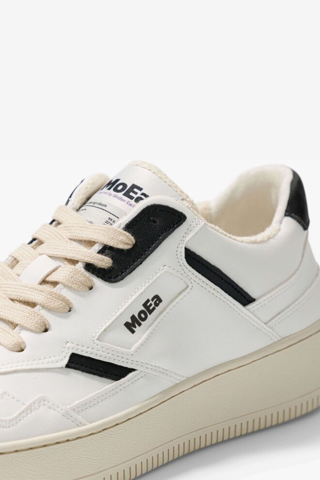 SNEAKER GEN1 GRAPES RETRO WHITE&BLACK WOMEN