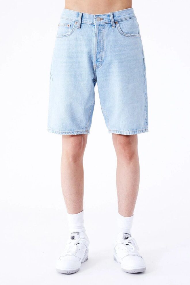 SHORT DASH STREAM LIGHT WORN