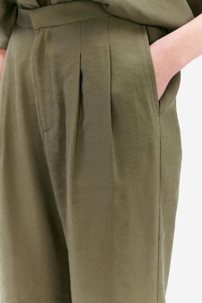 HOSE LISETTE MARTINI OLIVE