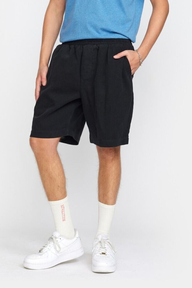 SHORT 4054 BLACK