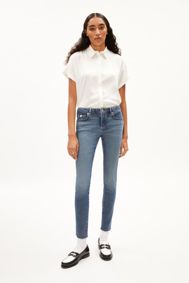 BLUSE 30005819 LARISAANA 157 OFF WHITE