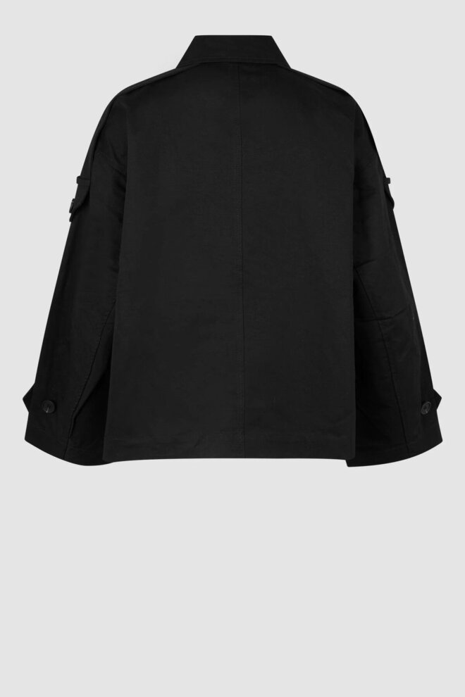 JACKE WALLIE SHORT JACKET BLACK