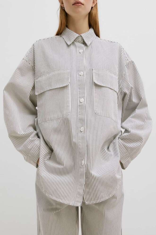 HOSE LIV JEANS EXTRA LONG DARK BLUE PINS