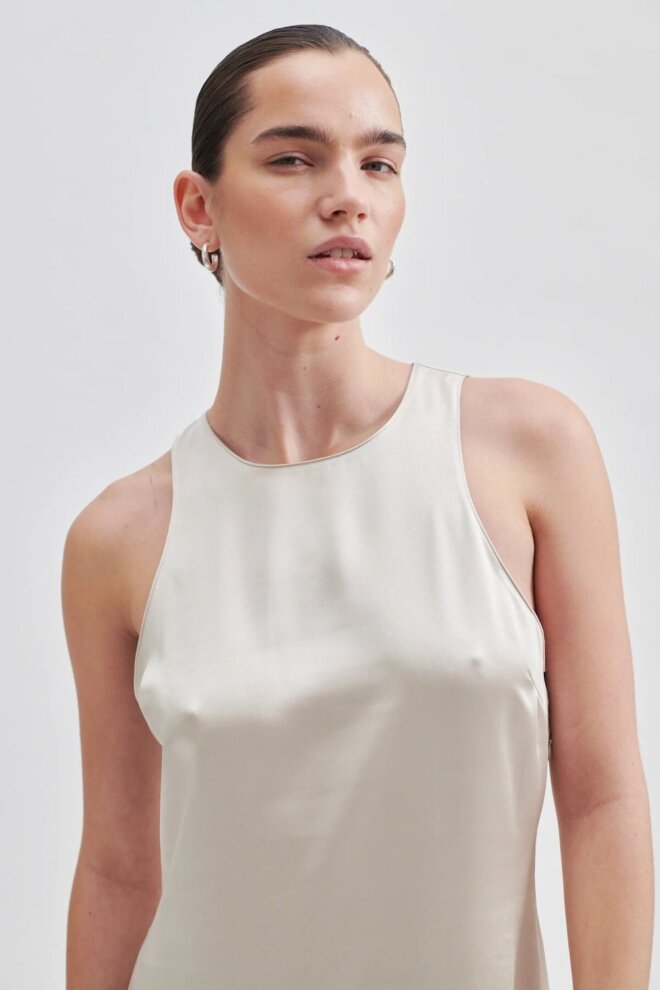 KLEID ODILE DRESS PUMICE STONE