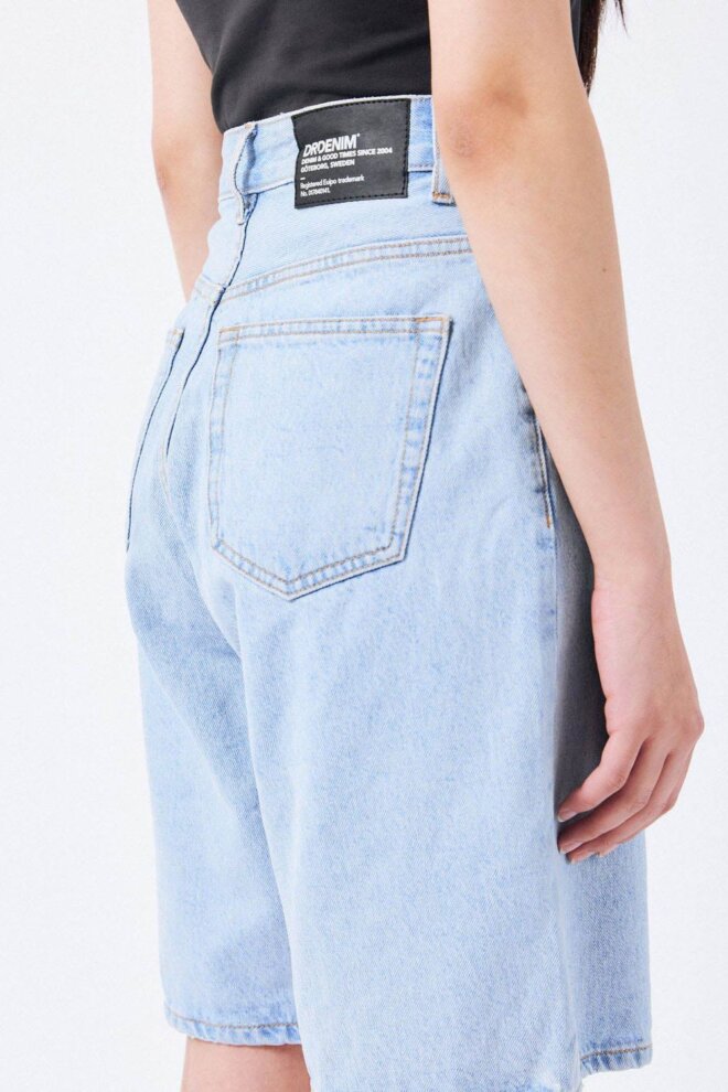 SHORT BELLA SHORTS STREAM LIGHT RETRO