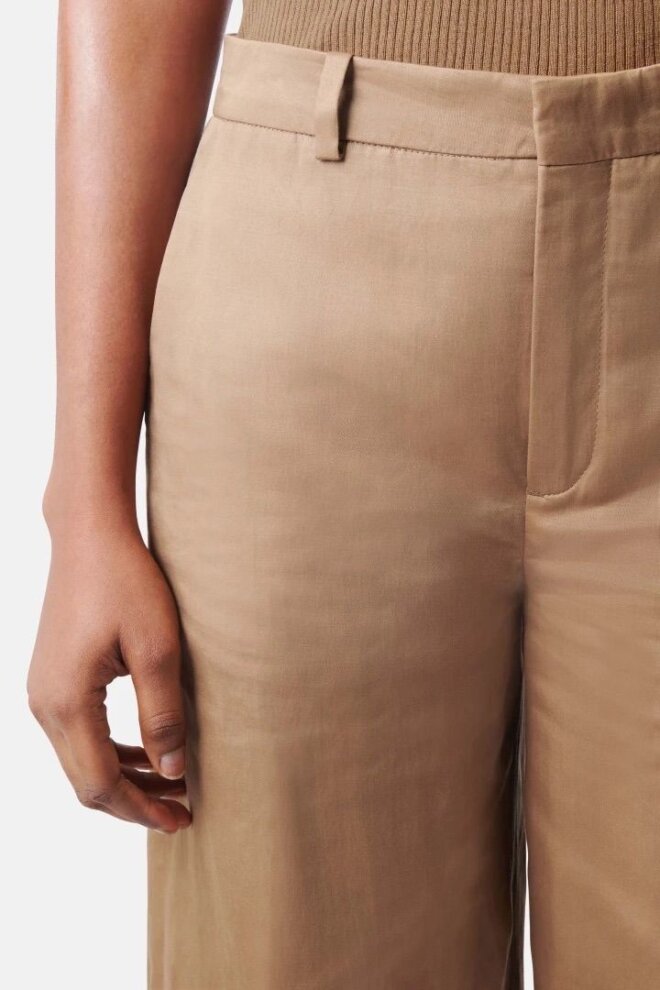 HOSE 126097 DESK 1607