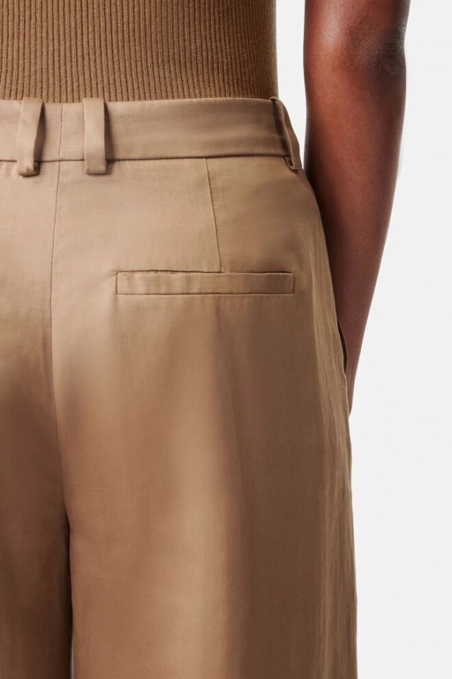 HOSE 126097 DESK 1607