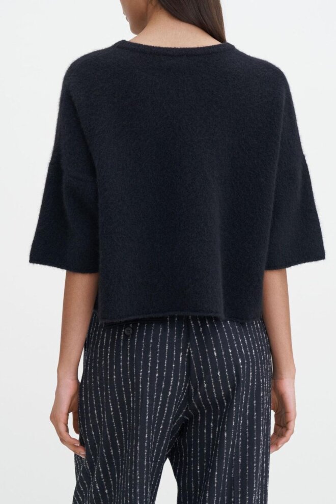 PULLOVER 30462 YAK TEE 1433 BLACK