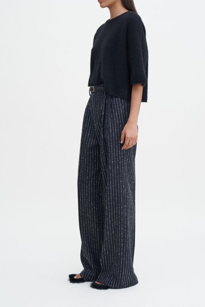 PULLOVER 30462 YAK TEE 1433 BLACK