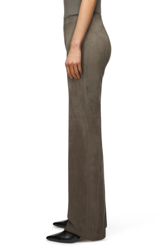 HOSE 156037 ALIVE 2114