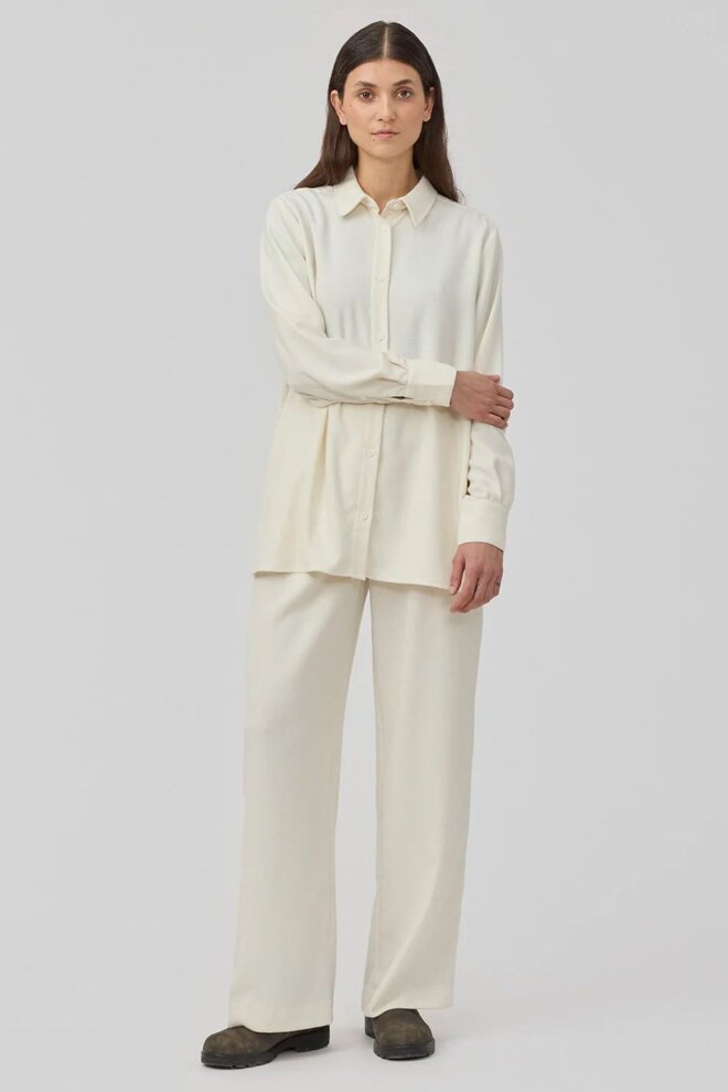 BLUSE KARTERMD SHIRT SOFT WHITE