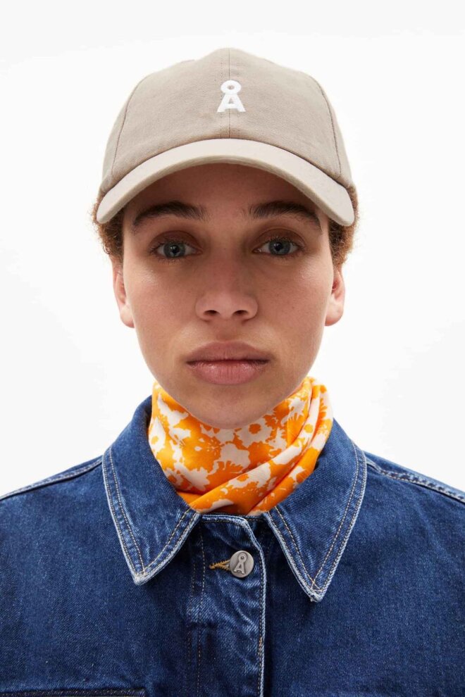 CAP 30003749 YENAAS 2248 SAND STONE