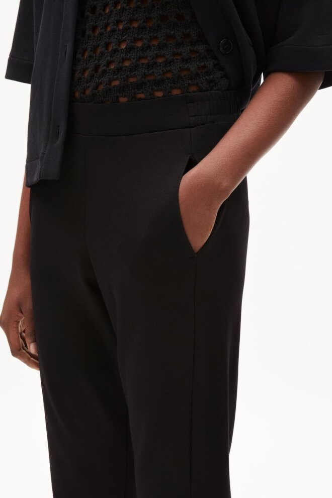 HOSE 30001778 MAGDAALENA 105 BLACK