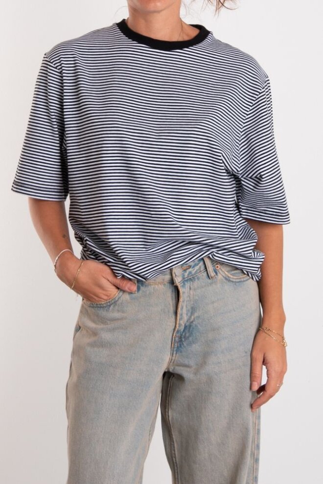 SHIRT STRIPED SS TEE BLACK/WHITE