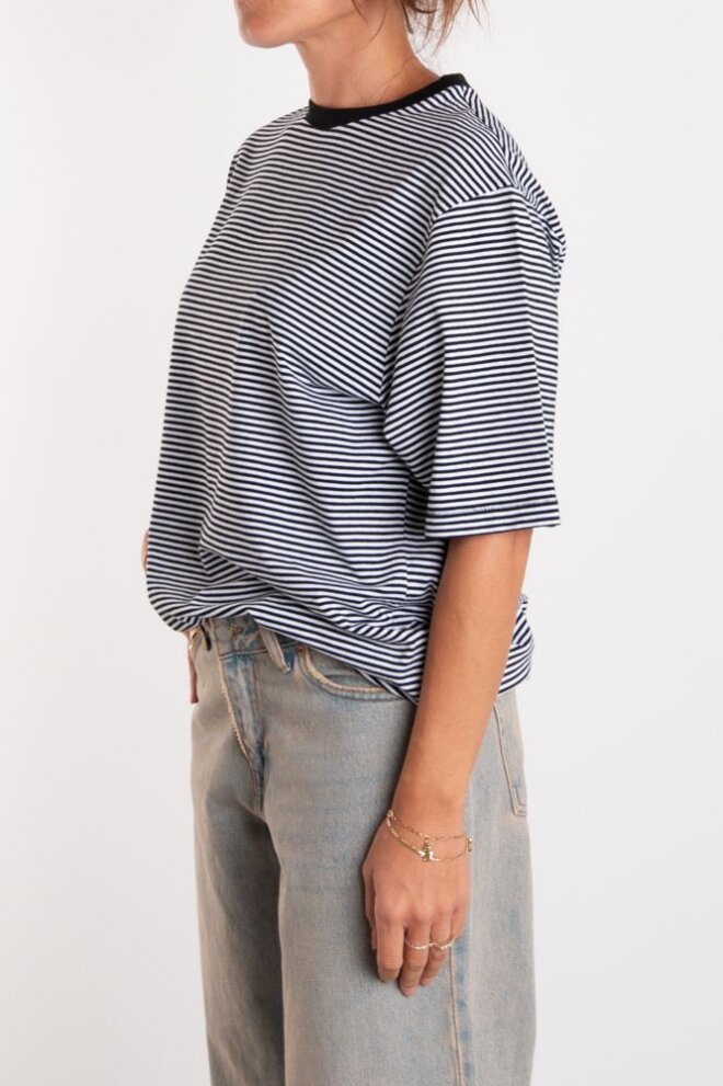 SHIRT STRIPED SS TEE BLACK/WHITE