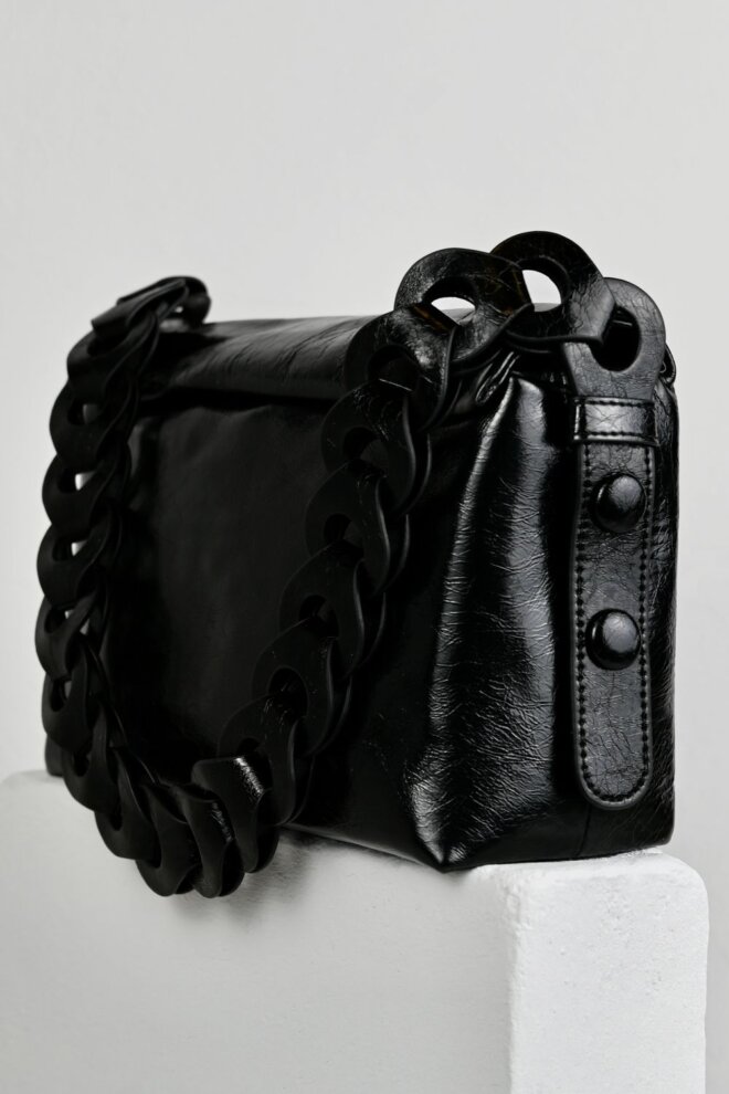 TASCHE VIOLA SCHWARZ