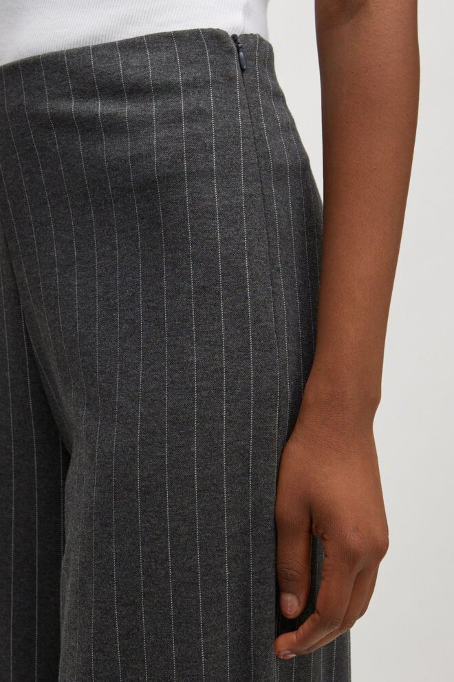 HOSE KALINDA PANTS GREY PINSTRIPE