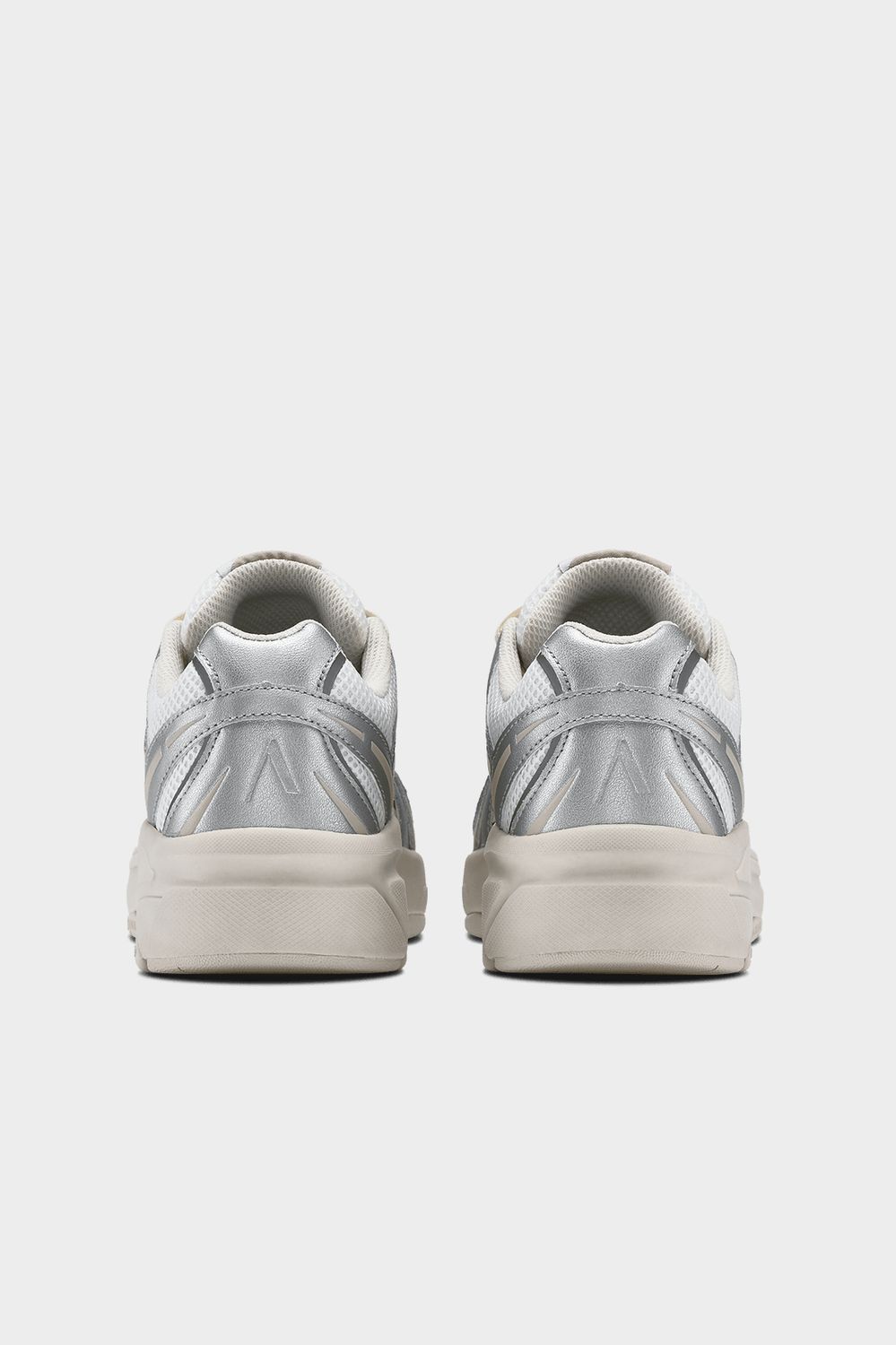 OSERRA SILVER CREAM-WOMAN6.png