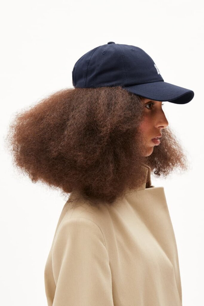 CAP 30003749 YENAAS 1237 NAVY SKY