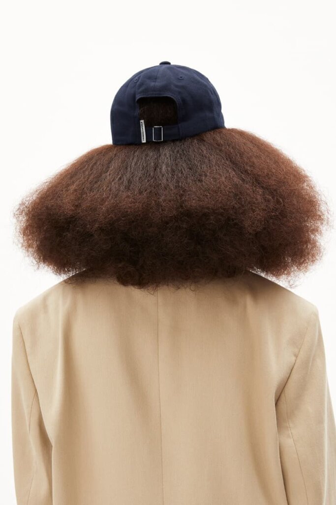 CAP 30003749 YENAAS 1237 NAVY SKY