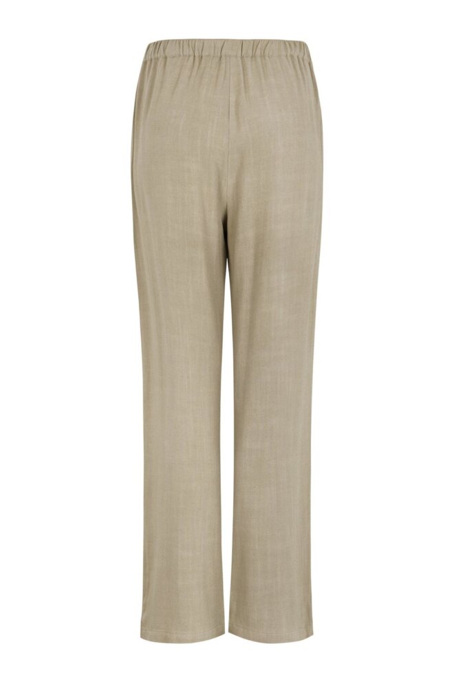 HOSE SRSAMANTHA CROCKERY