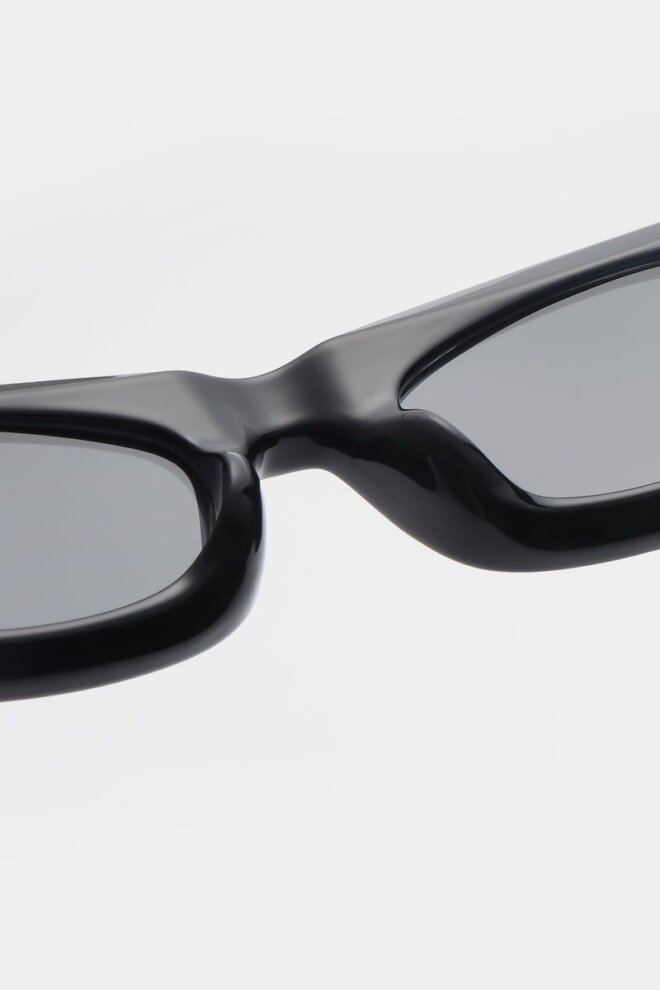 SONNENBRILLE FRIDA BLACK