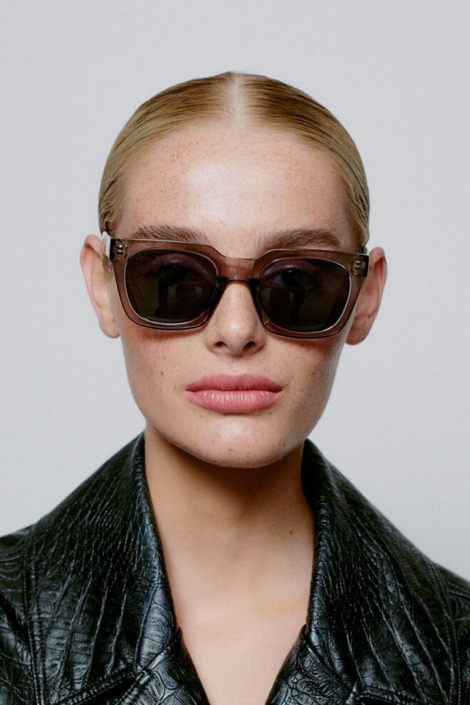 SONNENBRILLE NANCY GREY TRANPARENT