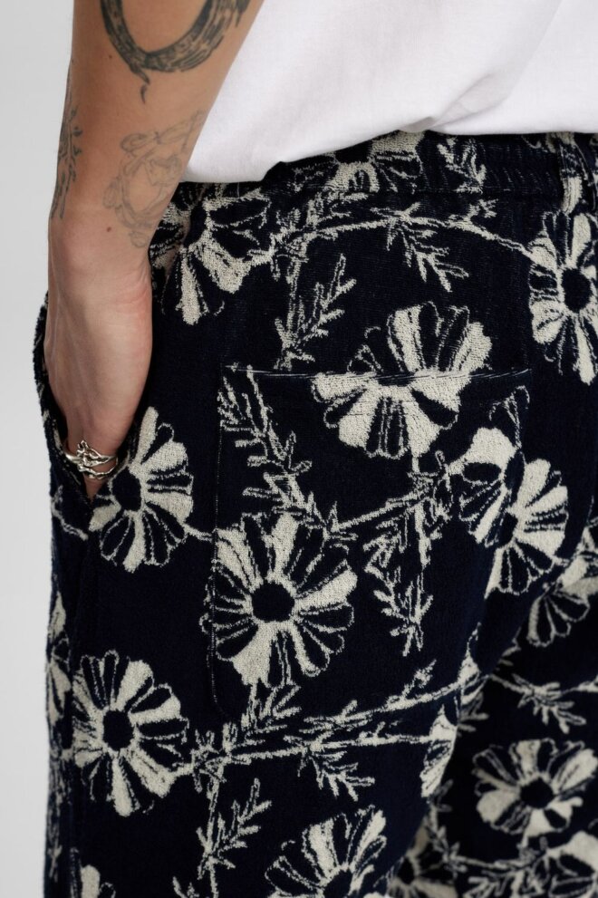 SHORT AKJAN FROTTE AOP SHORTS SKY CAPTAIN