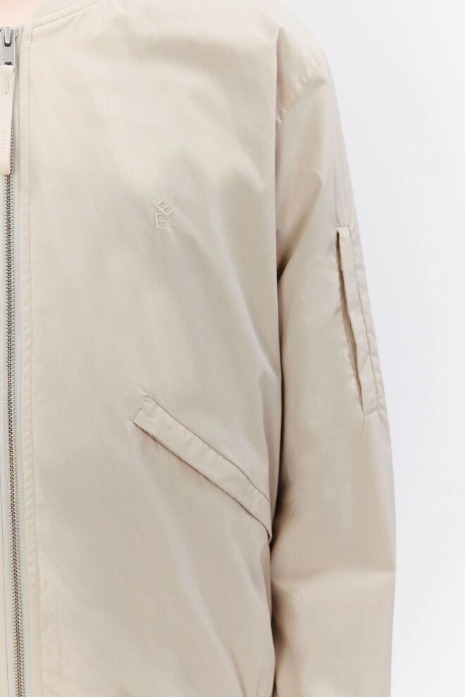 JACKE LEONDRE SHELL