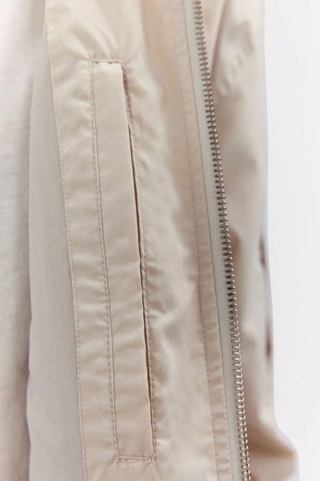 JACKE LEONDRE SHELL