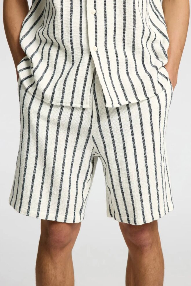 SHORT 16091289 SLHREGSAL SHORTS EGRET