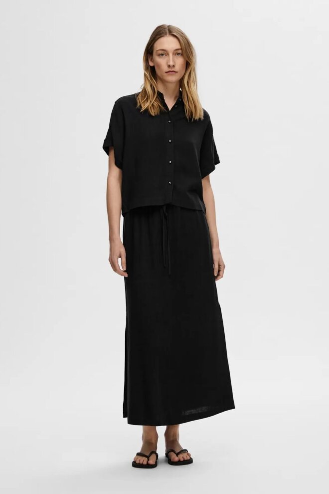 BLUSE 16093937 SLFVIVA SS BLACK