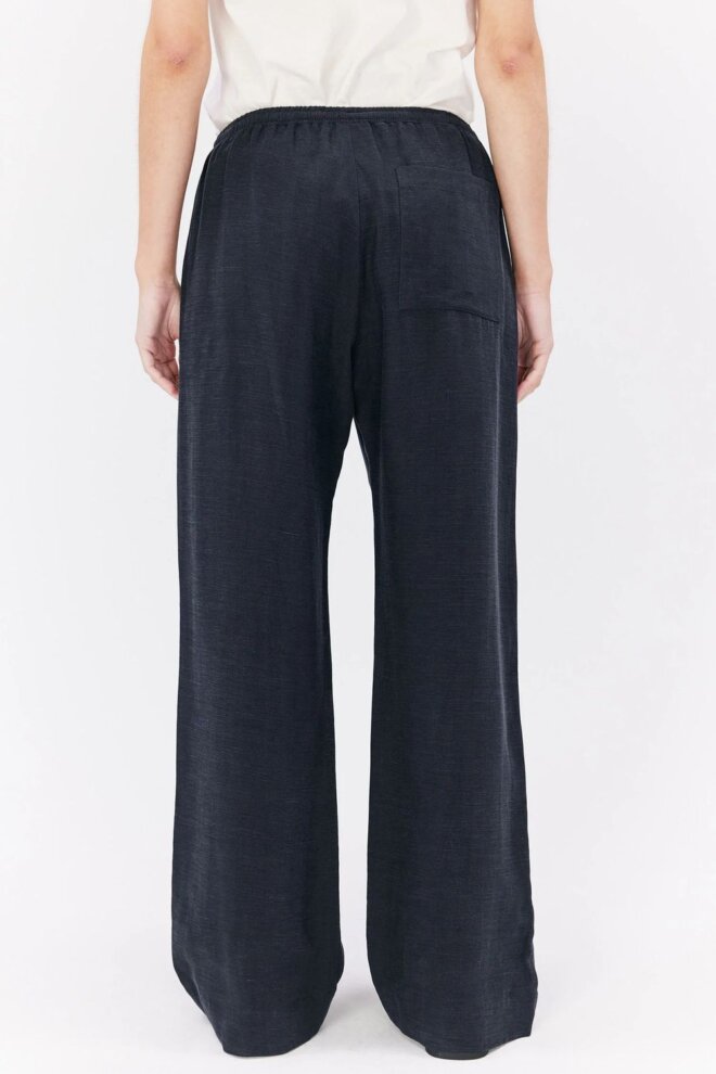 HOSE LYNELLE DARK NAVY