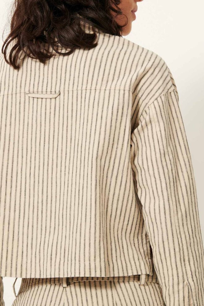 JACKE NOTTERI SANDBLACK