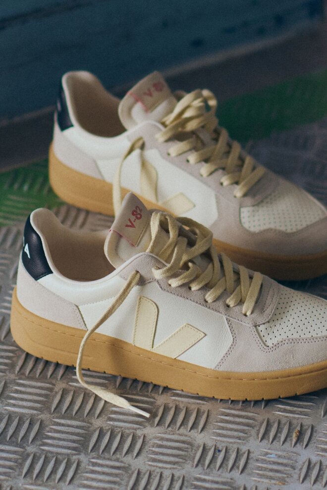 SNEAKER VE3320759 V-82 PURE_CALCAIRE_BLACK