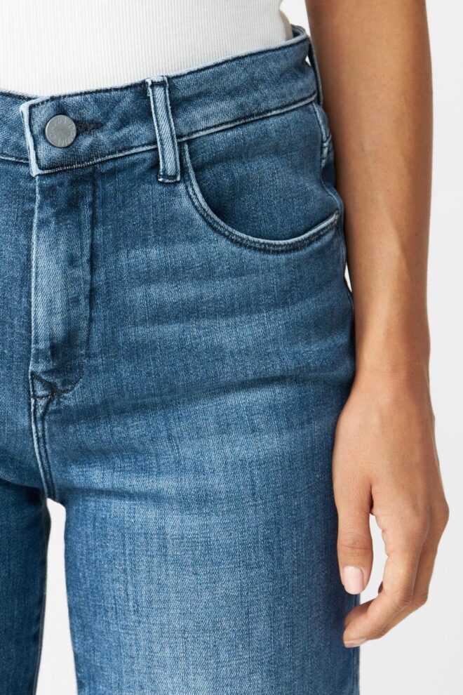 JEANS DEW FLARED F01 0463 MEDIUM BLUE