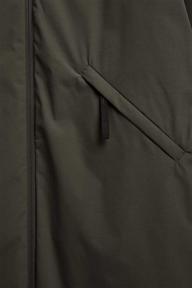 JACKE TORGNY DEEP OLIVE