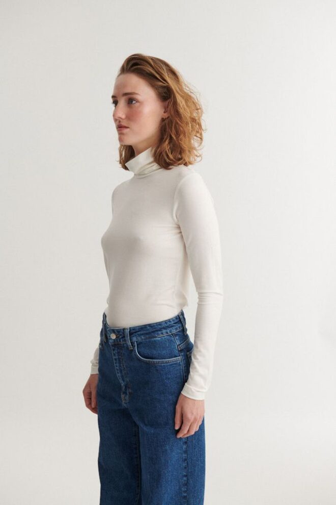 SHIRT JOLINE T-NECK OFF WHITE