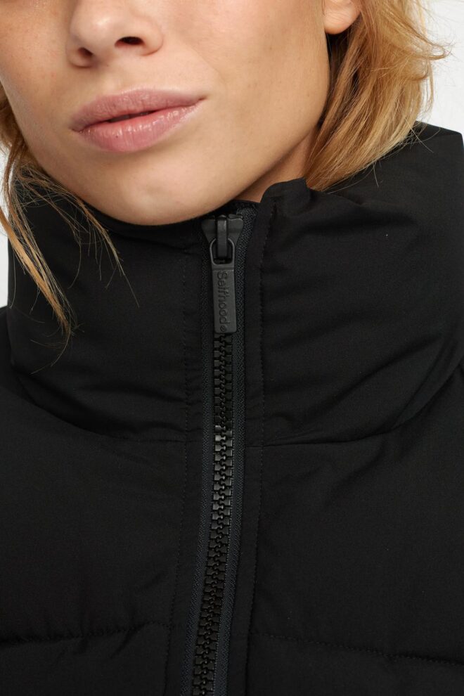 JACKE 77293 SHORT PUFFER BLACK