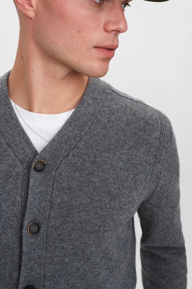 WESTE AKSVEND CARDIGAN GRANITE