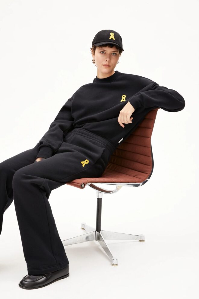 SWEATER 30007476 ICONIC A ALIZAA 105 BLACK