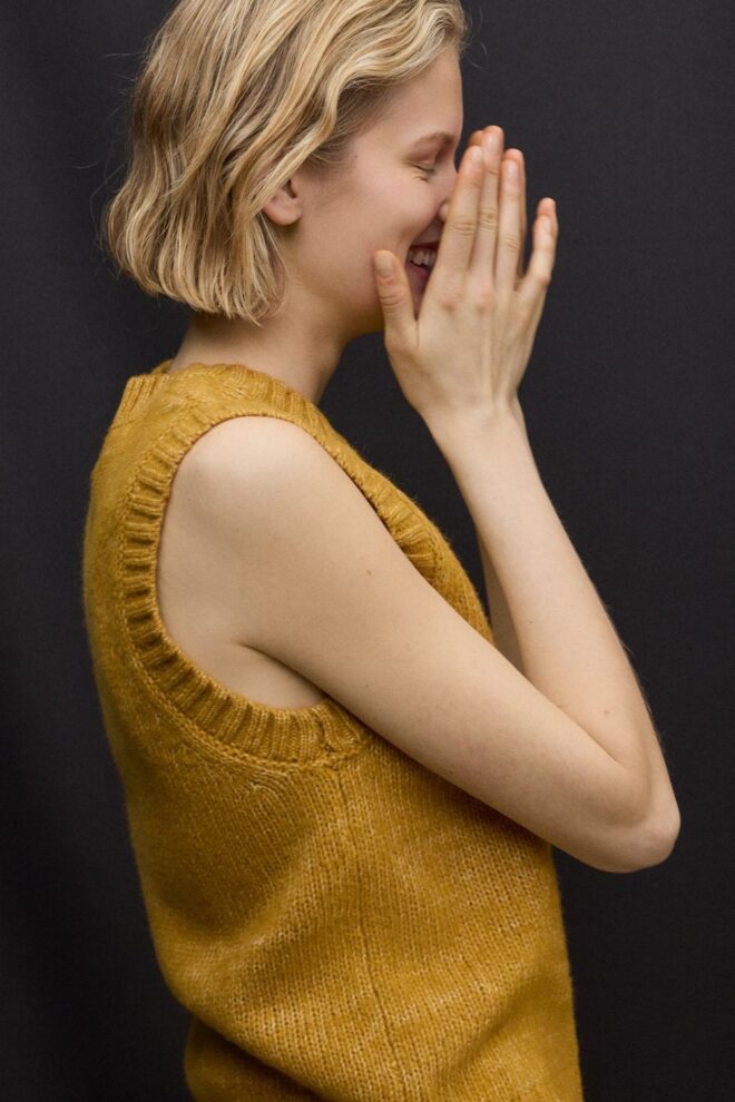 PULLUNDER MAPLEALF KNIT PEANUT