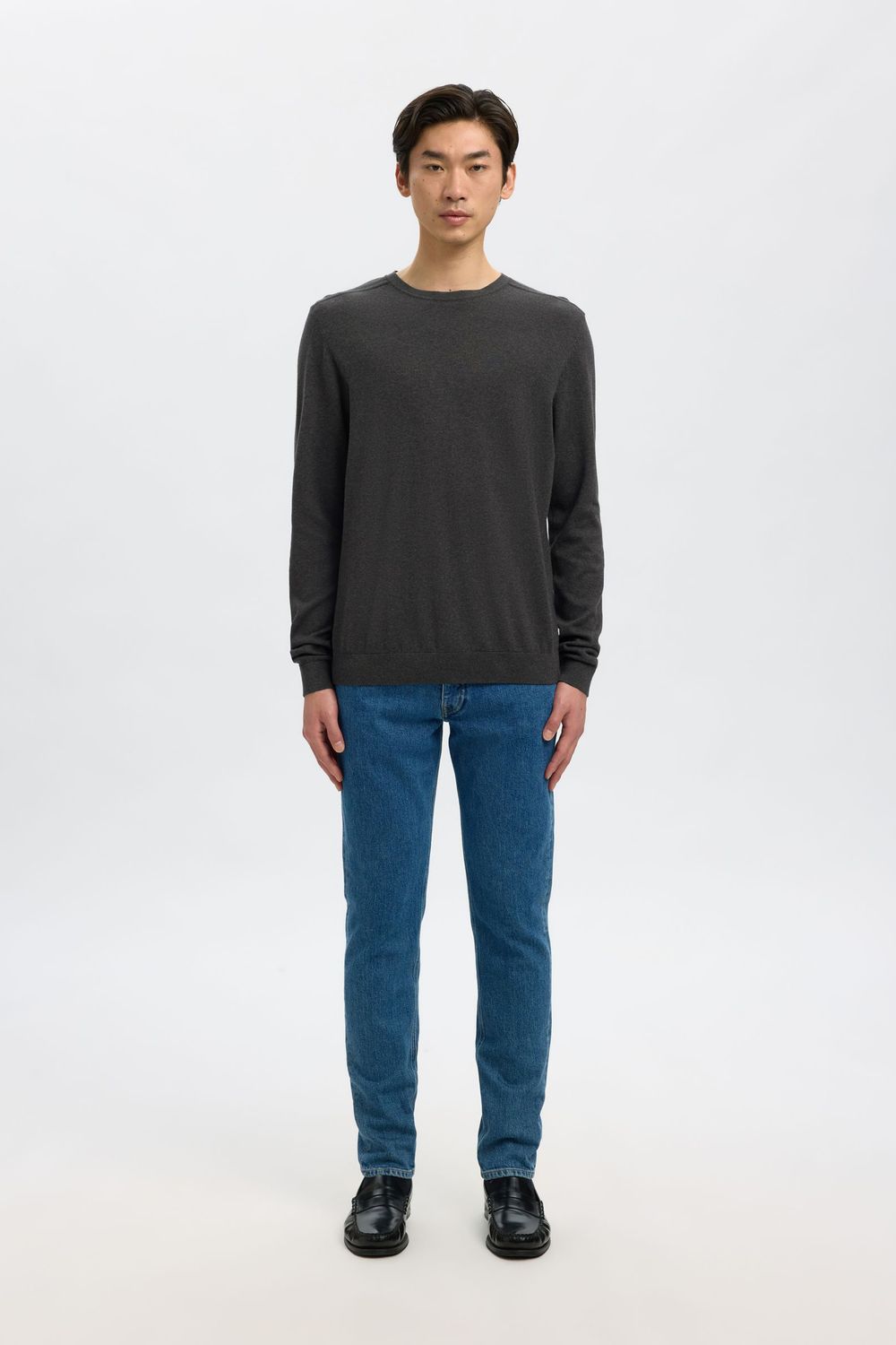 16074682 SLHBERG CREW NECK ANTHRA3.jpg